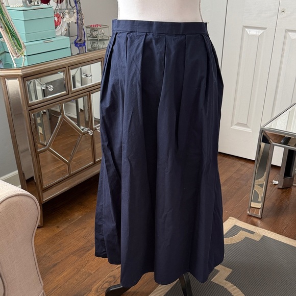Banana Republic 100% Cotton Navy Blue Full Skirt - Size 8 Classic, Timeless ❤️ - Picture 2 of 6